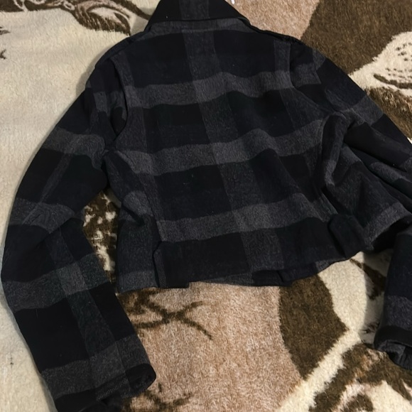 American Eagle Outfitters Black and Gray Plaid wool Jacket - Picture 14 of 17